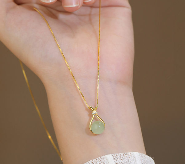 [MonoGleam]Jade Pendant Necklace