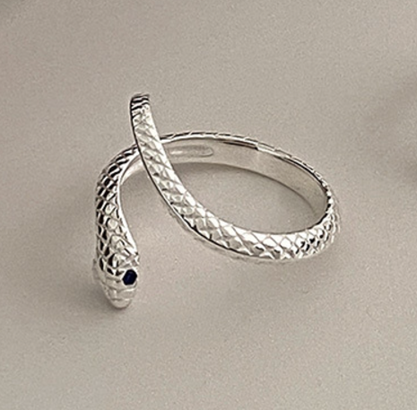 [MonoGleam]S925 Silver Snake Rings – Bold Elegance with a Unique Twist